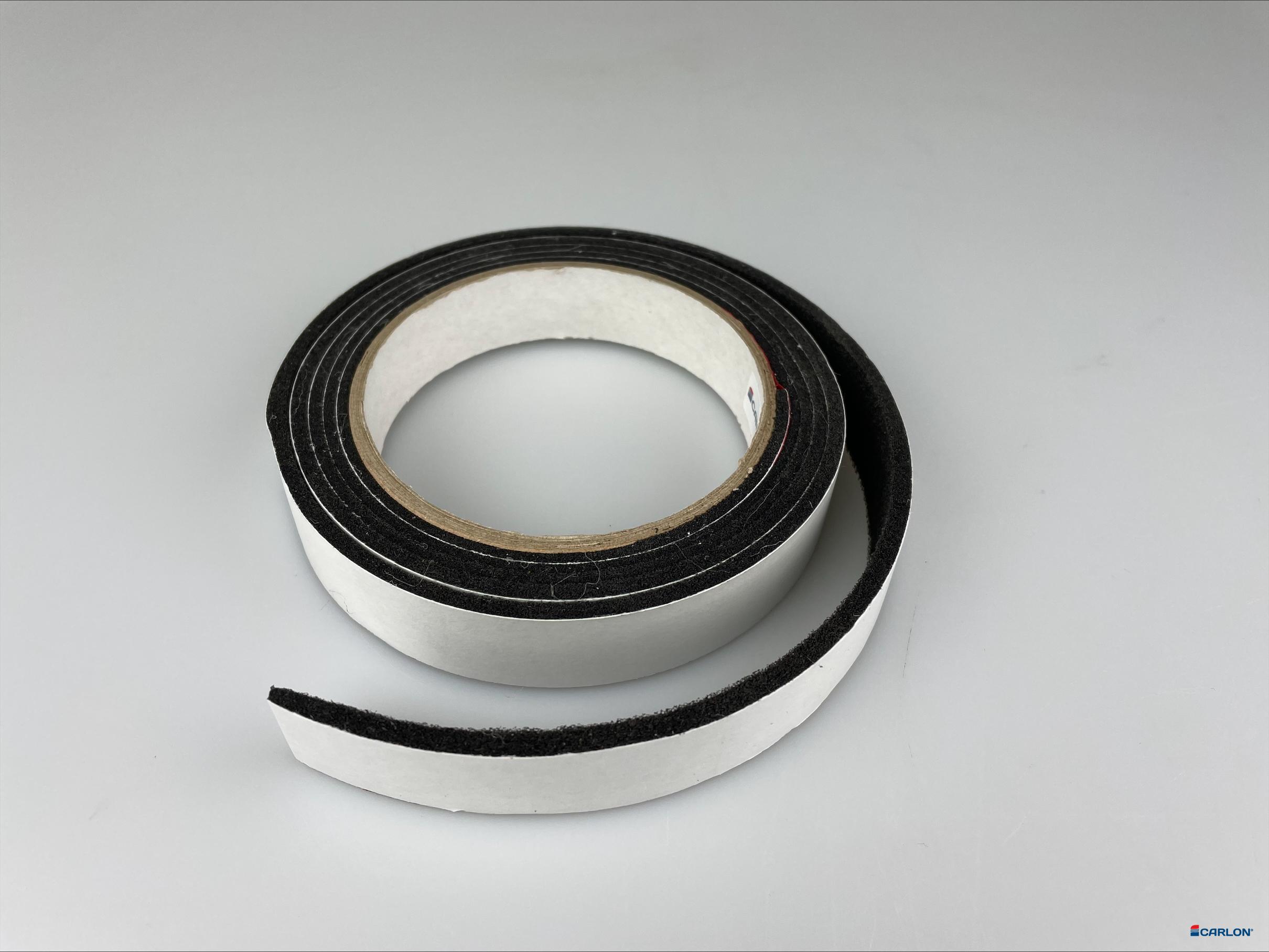 Schuimband zelfklevend 20mm 1,5m op rol